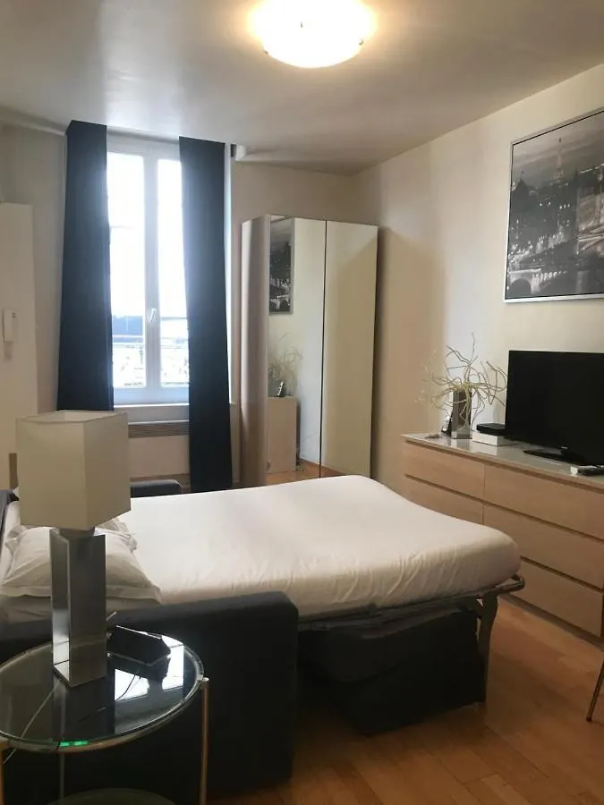 Bridgestreet Le Marais - Les Halles - Republique Parigi Appartamento